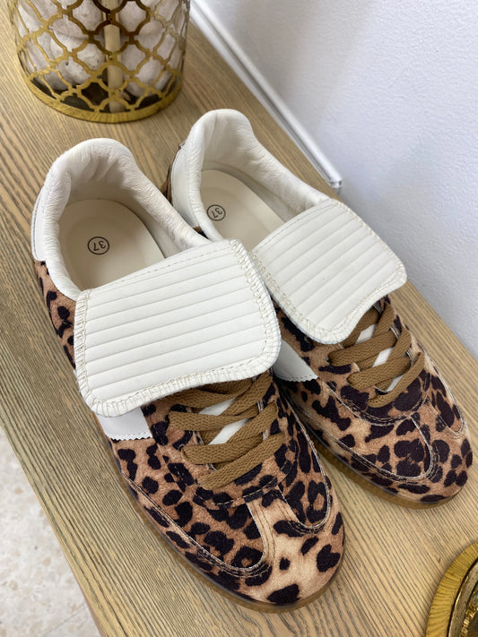 DEPORTIVAS ANIMAL PRINT