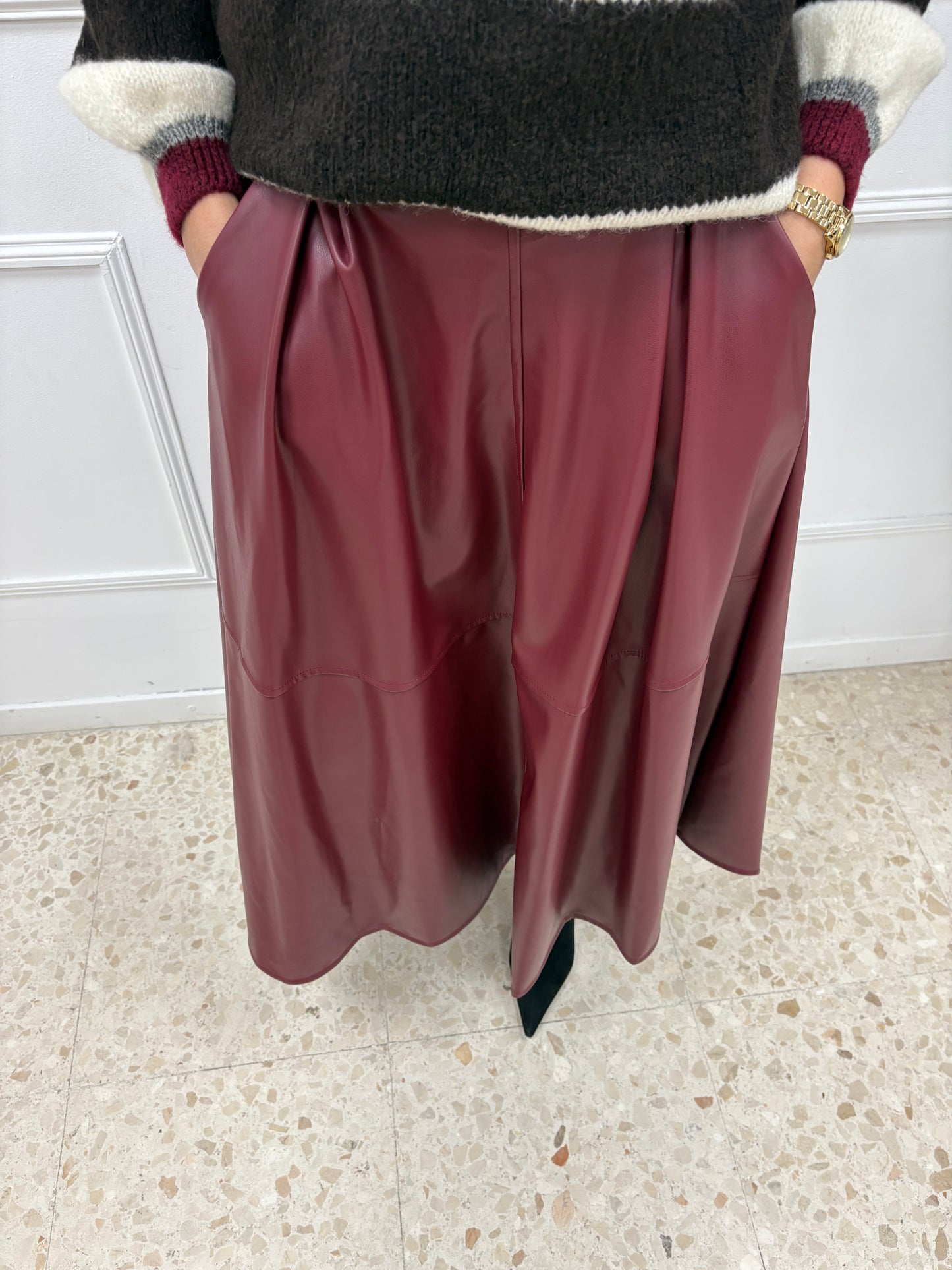 MAXI FALDA POLIPIEL BURDEOS