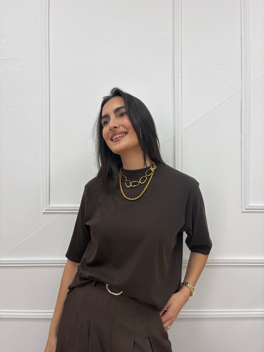 CAMISETA BÁSICA MARRÓN