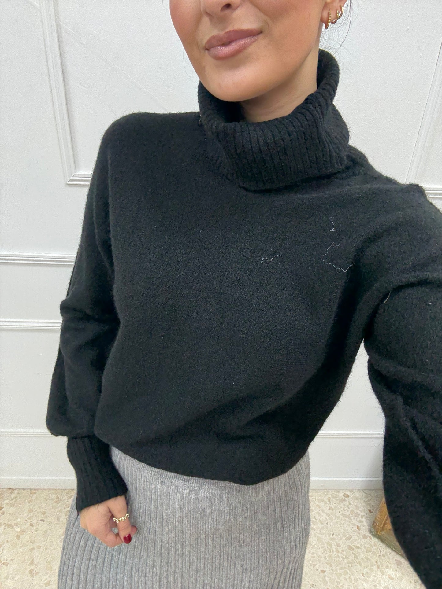 JERSEY CUELLO MAXI NEGRO