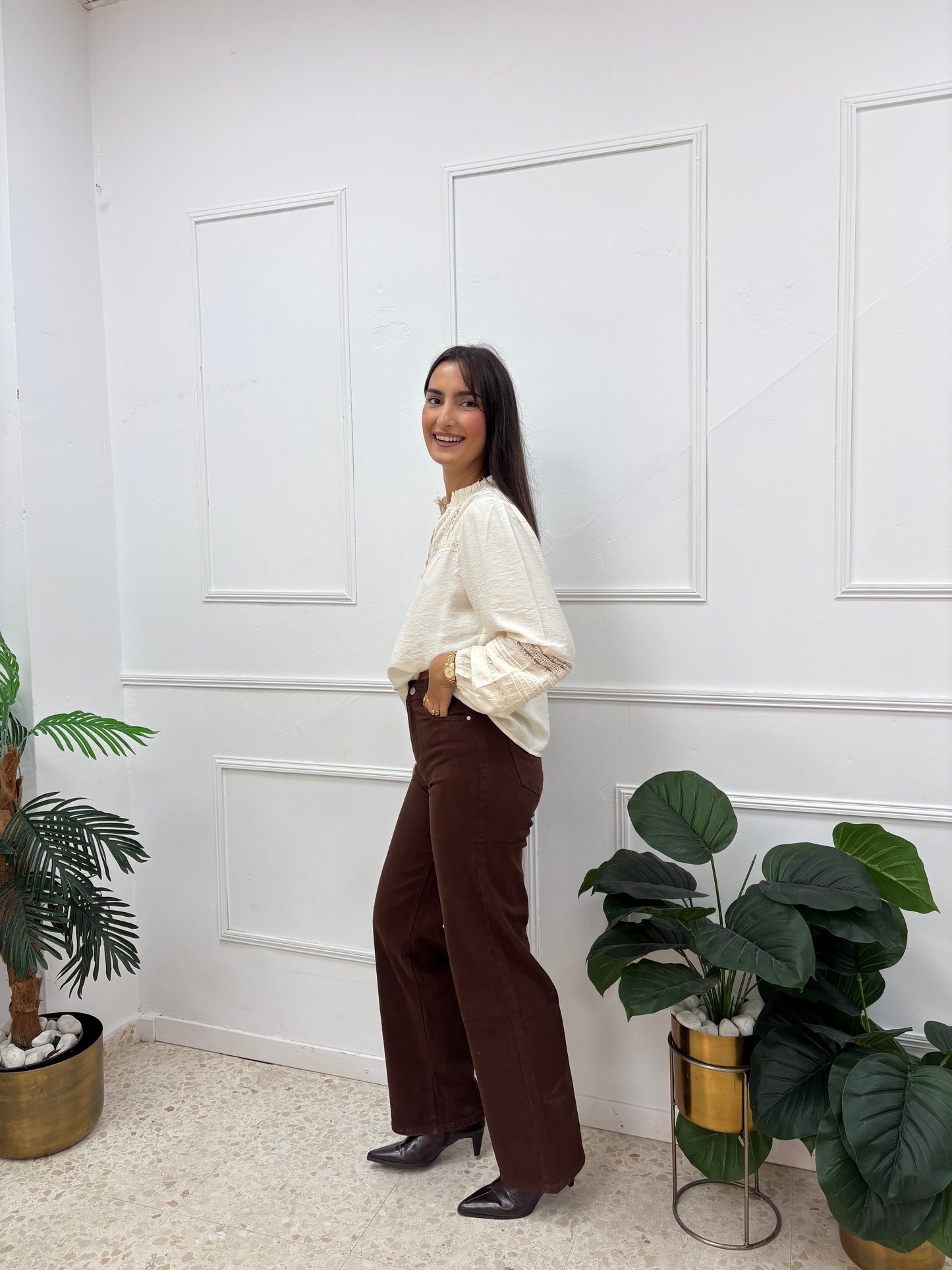 PANTALÓN MARRÓN