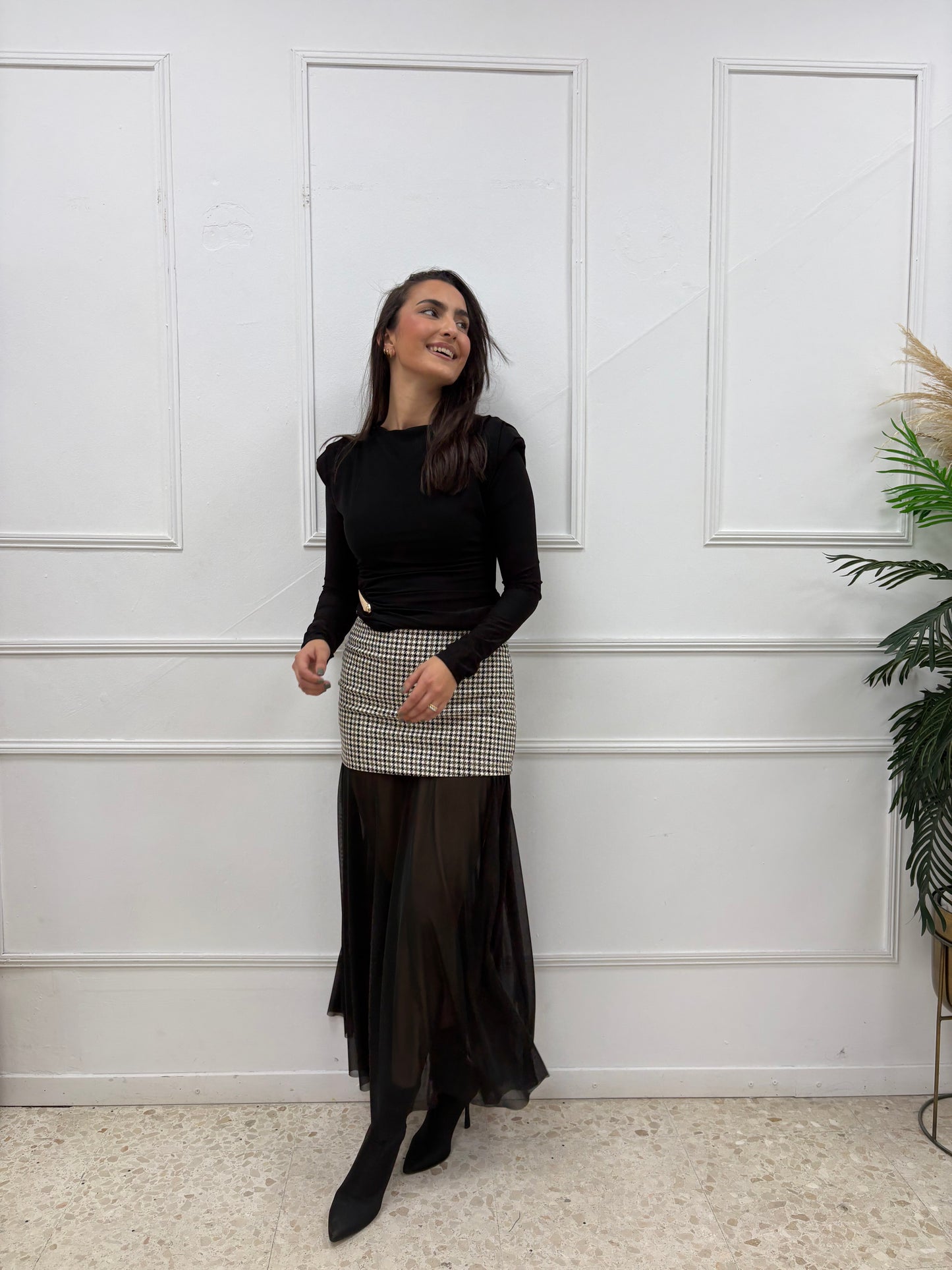 TOP DETALLE ASIMÉTRICO