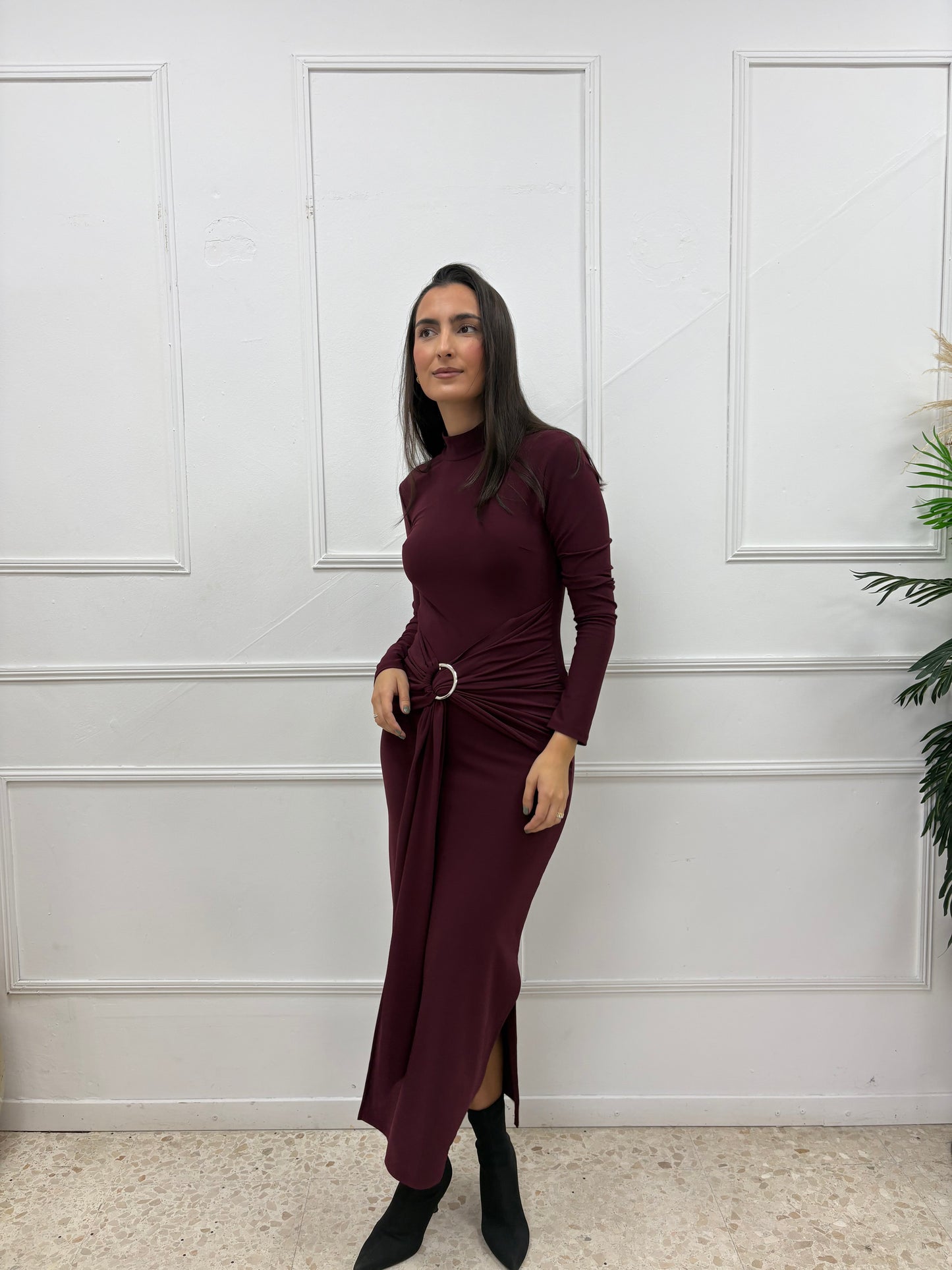 VESTIDO HEBILLA BURDEOS