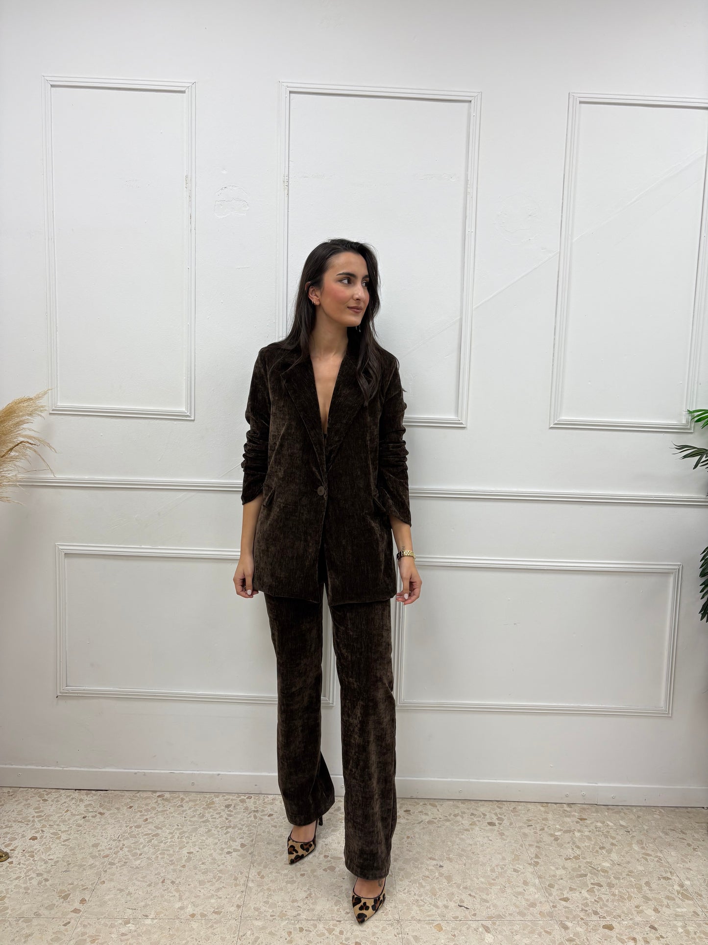 CONJUNTO TERCIOPELO MARRÓN